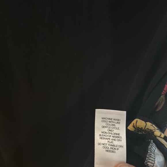 J. Jill Wearever Collection Women’s Floral Tunic Top Black Pink Size XL Tall - Picture 8 of 10